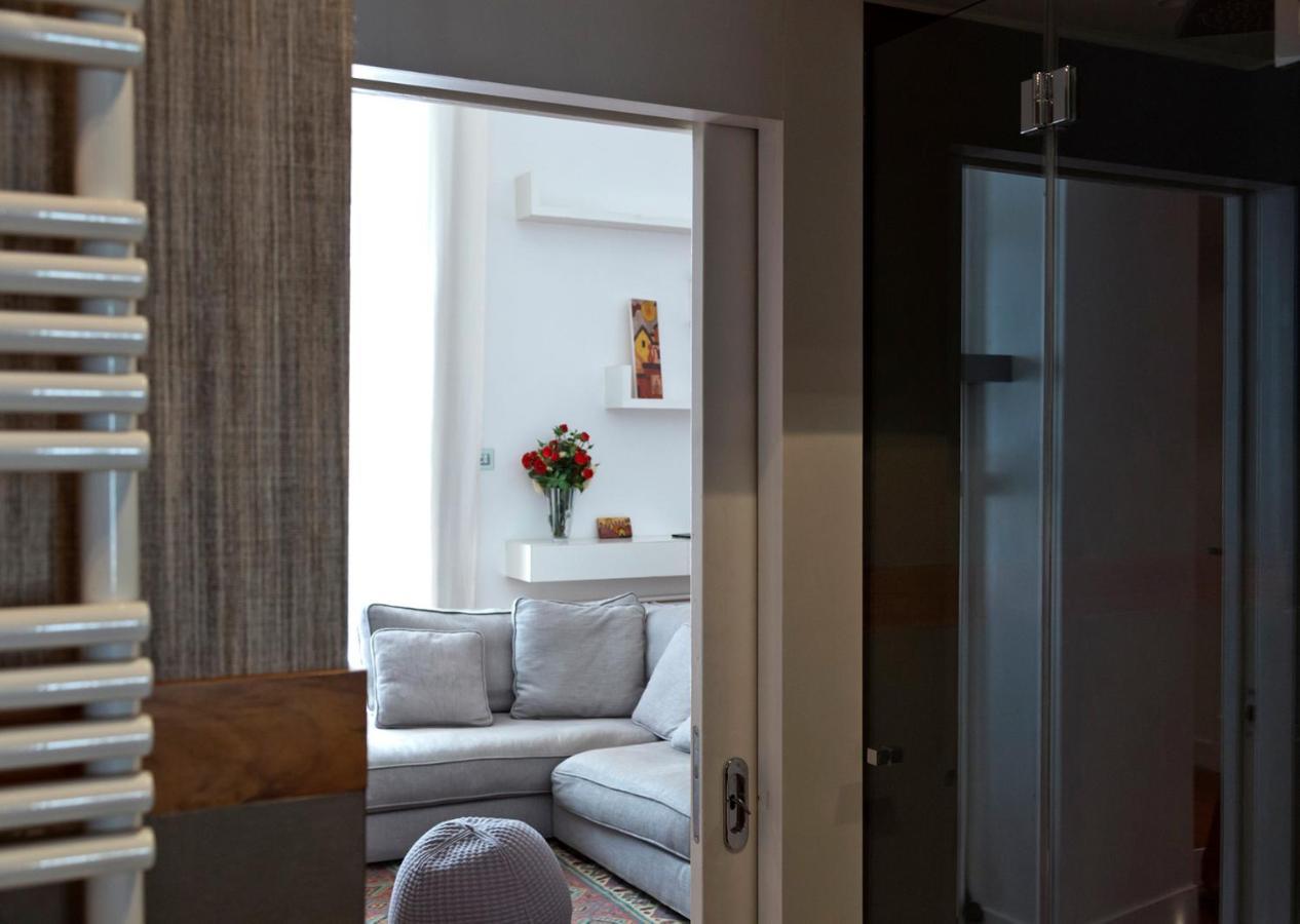 Elegant Apartment At Chiaia By Wonderful Italy Napoli Ngoại thất bức ảnh
