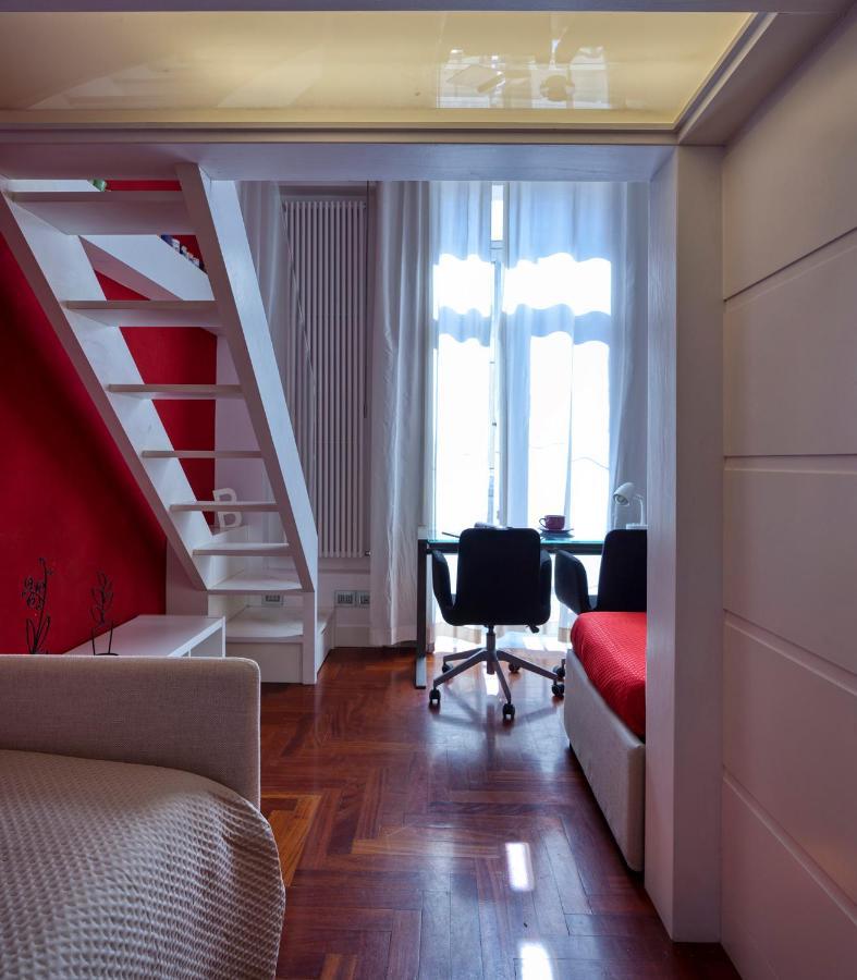 Elegant Apartment At Chiaia By Wonderful Italy Napoli Ngoại thất bức ảnh
